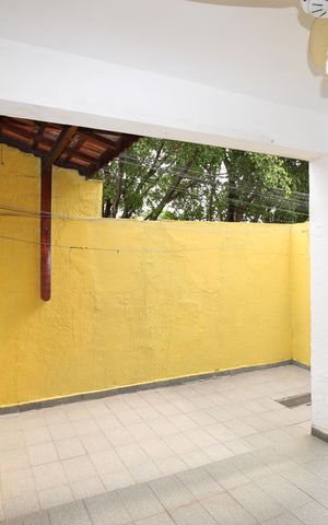 Casa à venda com 50m², 3 quartos e 2 vagasÁrea de Serviço