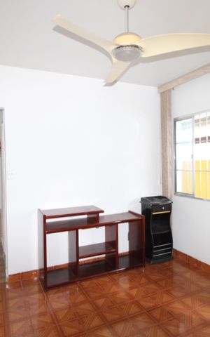 Casa à venda com 50m², 3 quartos e 2 vagasSala 2