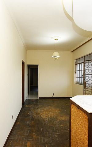 Casa para alugar com 140m², 5 quartos e 2 vagasSala