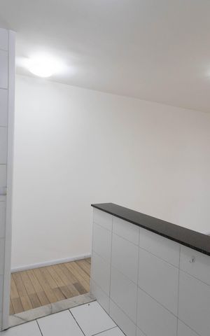 Apartamento para alugar com 63m², 2 quartos e 1 vaga Apartamento para alugar com 63m², 2 quartos e 1 vagaCozinha - Armários