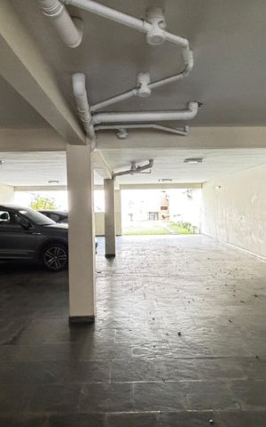 Apartamento à venda com 115m², 3 quartos e 2 vagas Apartamento à venda com 115m², 3 quartos e 2 vagasGaragem