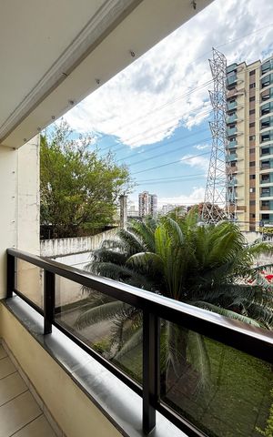 Apartamento à venda com 115m², 3 quartos e 2 vagas Apartamento à venda com 115m², 3 quartos e 2 vagasSala - Sala de Jantar Varanda