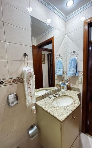 Apartamento à venda com 115m², 3 quartos e 2 vagas Apartamento à venda com 115m², 3 quartos e 2 vagasBanheiro