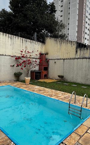 Apartamento à venda com 115m², 3 quartos e 2 vagas Apartamento à venda com 115m², 3 quartos e 2 vagasPiscina