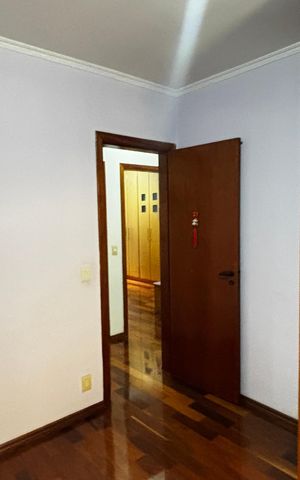 Apartamento à venda com 115m², 3 quartos e 2 vagas Apartamento à venda com 115m², 3 quartos e 2 vagasQuarto 1
