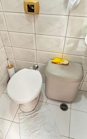 Apartamento à venda com 115m², 3 quartos e 2 vagas Apartamento à venda com 115m², 3 quartos e 2 vagasÁrea de Serviço - Banheiro