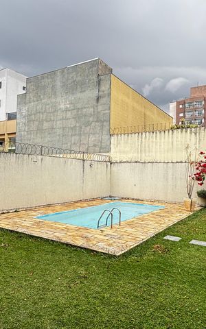 Apartamento à venda com 115m², 3 quartos e 2 vagas Apartamento à venda com 115m², 3 quartos e 2 vagasÁrea comum - Piscina