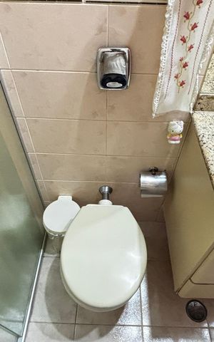 Apartamento à venda com 115m², 3 quartos e 2 vagas Apartamento à venda com 115m², 3 quartos e 2 vagasBanheiro