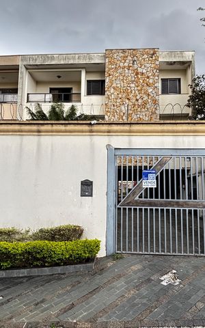 Apartamento à venda com 115m², 3 quartos e 2 vagas Apartamento à venda com 115m², 3 quartos e 2 vagasFachada