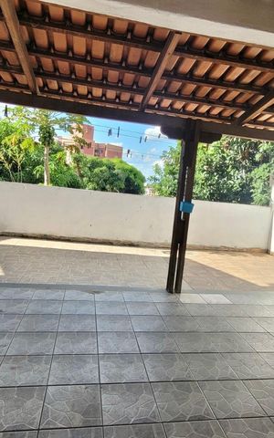 Casa para alugar com 100m², 2 quartos e 1 vaga Casa para alugar com 100m², 2 quartos e 1 vagaVaranda