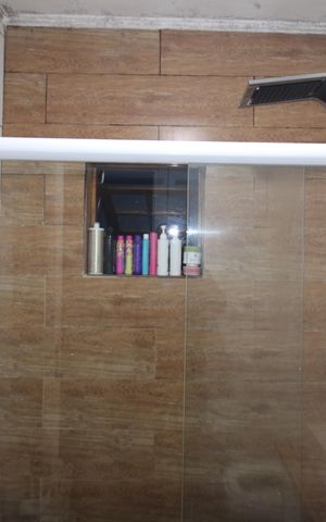 Casa para alugar com 63m², 2 quartos e 1 vagaBanheiro