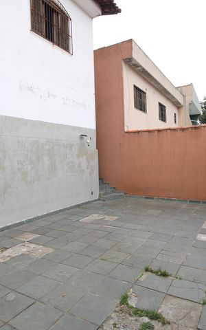 Casa à venda com 150m², 4 quartos e 3 vagasGaragem