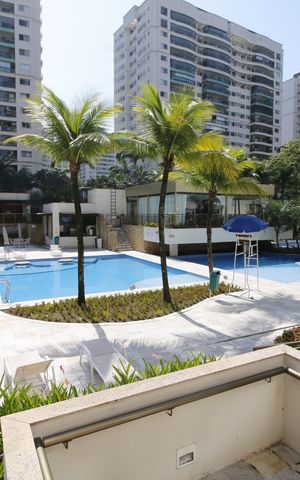 Apartamento para alugar com 78m², 2 quartos e 2 vagasÁrea comum - Piscina