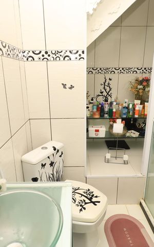 Casa para alugar com 100m², 3 quartos e 1 vagaBanheiro da Suíte