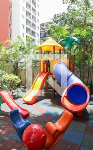 Apartamento à venda com 79m², 2 quartos e 2 vagasÁrea comum - Playground