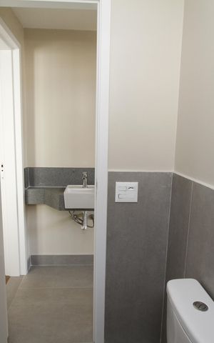 Apartamento à venda com 78m², 3 quartos e 2 vagasBanheiro da Semi Suíte 1 e 2