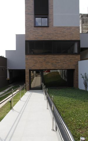 Apartamento à venda com 78m², 3 quartos e 2 vagasEntrada