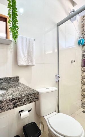 Casa à venda com 80m², 2 quartos e 1 vaga Casa à venda com 80m², 2 quartos e 1 vagaBanheiro da Suíte