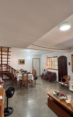 Casa para alugar com 358m², 4 quartos e 3 vagasSala