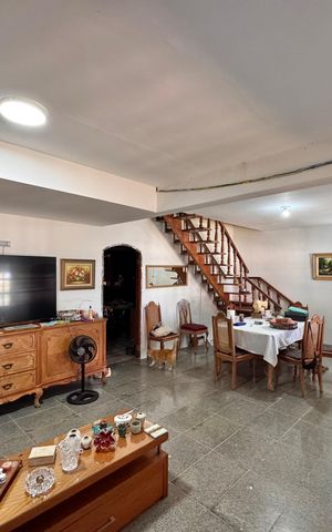 Casa para alugar com 358m², 4 quartos e 3 vagasSala