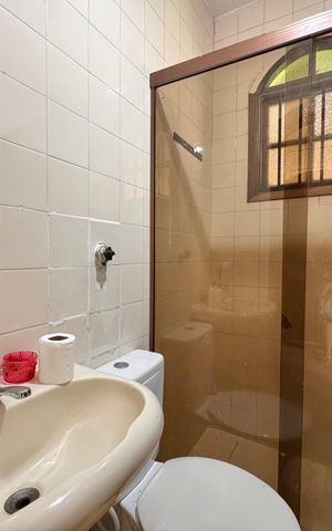 Casa para alugar com 358m², 4 quartos e 3 vagasÁrea de Serviço - Banheiro