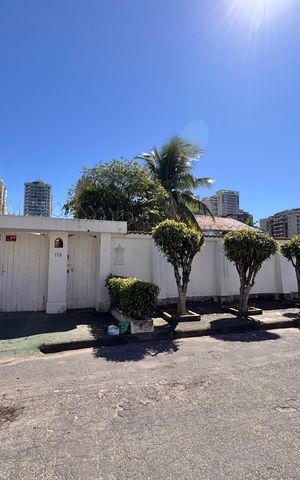 Casa para alugar com 358m², 4 quartos e 3 vagasFachada