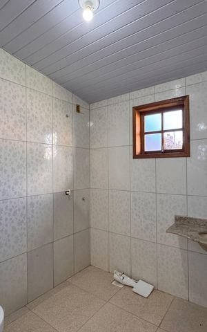 Casa para alugar com 358m², 4 quartos e 3 vagasÁrea externa - Banheiro Social