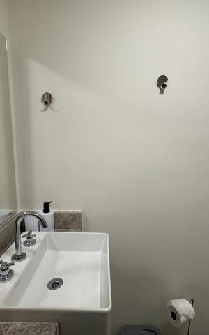 Apartamento para alugar com 46m², 2 quartos e 1 vaga Apartamento para alugar com 46m², 2 quartos e 1 vagaBanheiro