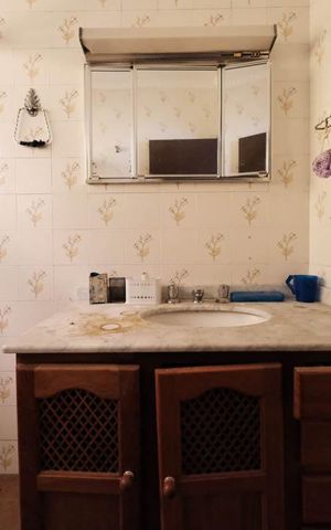 Casa à venda com 250m², 3 quartos e 3 vagasBanheiro da suíte