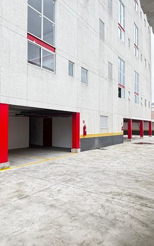 Studio para alugar com 51m², 1 quarto e 1 vaga Studio para alugar com 51m², 1 quarto e 1 vagaGaragem