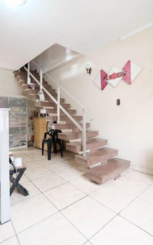 Casa à venda com 150m², 2 quartos e 1 vagaSala
