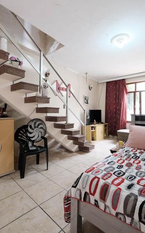 Casa à venda com 150m², 2 quartos e 1 vagaSala