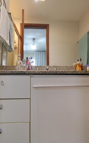 Apartamento à venda com 69m², 2 quartos e 1 vagaBanheiro da suíte