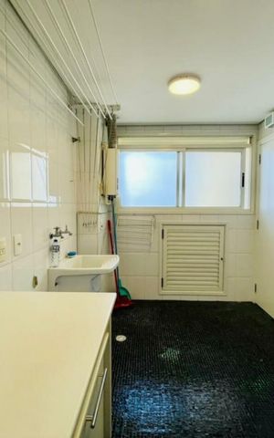 Apartamento à venda com 215m², 3 quartos e 4 vagas