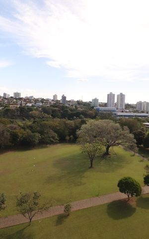 Apartamento para alugar com 70m², 2 quartos e 2 vagasQuarto 2 - Suíte