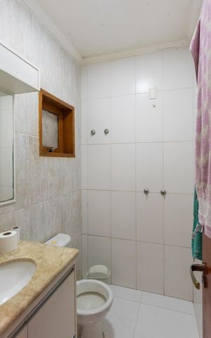 Casa à venda com 160m², 3 quartos e 6 vagas Casa à venda com 160m², 3 quartos e 6 vagasLavabo