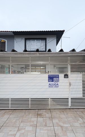 Casa para alugar com 125m², 3 quartos e 2 vagasFachada