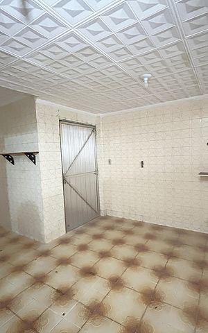 Casa à venda com 225m², 2 quartos e 2 vagasCopa