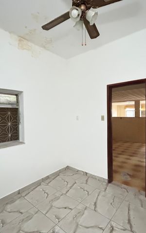 Casa à venda com 225m², 2 quartos e 2 vagasSala
