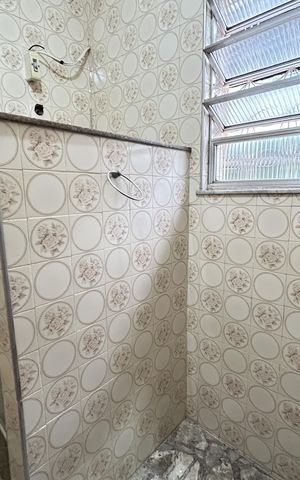 Casa à venda com 225m², 2 quartos e 2 vagasBanheiro