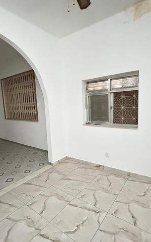Casa à venda com 225m², 2 quartos e 2 vagasSala