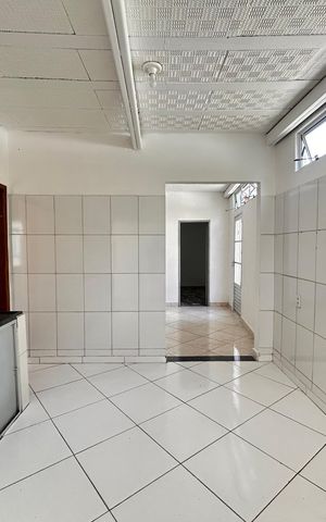 Casa para alugar com 48m², 2 quartos e 1 vaga