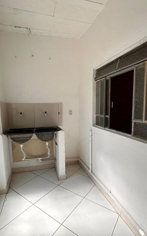 Casa para alugar com 48m², 2 quartos e 1 vaga