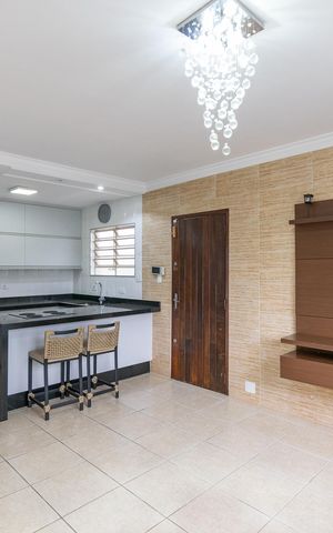 Casa para alugar com 145m², 2 quartos e 2 vagas Casa para alugar com 145m², 2 quartos e 2 vagasSala