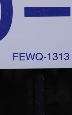 Casa para alugar com 85m², 3 quartos e sem vagaPlaca GRANDE instalada no portão do imóvel, dia 12.08.2026 - Código da placa: FEWQ-1313