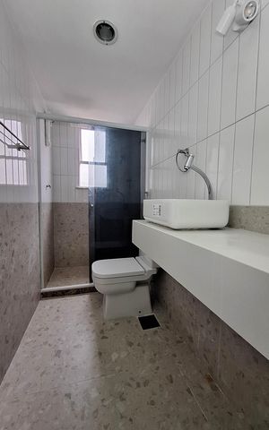 Apartamento para alugar com 75m², 2 quartos e 1 vaga Apartamento para alugar com 75m², 2 quartos e 1 vagaBanheiro
