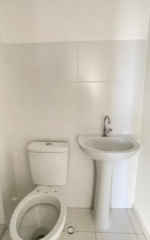 Apartamento à venda com 38m², 2 quartos e sem vaga Apartamento à venda com 38m², 2 quartos e sem vagaBanheiro