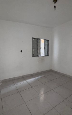Casa para alugar com 45m², 2 quartos e sem vaga Casa para alugar com 45m², 2 quartos e sem vagaQuarto 1