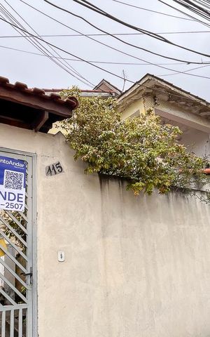 Casa à venda com 190m², 4 quartos e 2 vagasFachada 