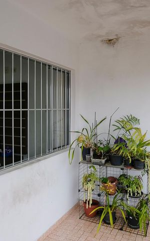 Casa à venda com 190m², 4 quartos e 2 vagasVaranda 